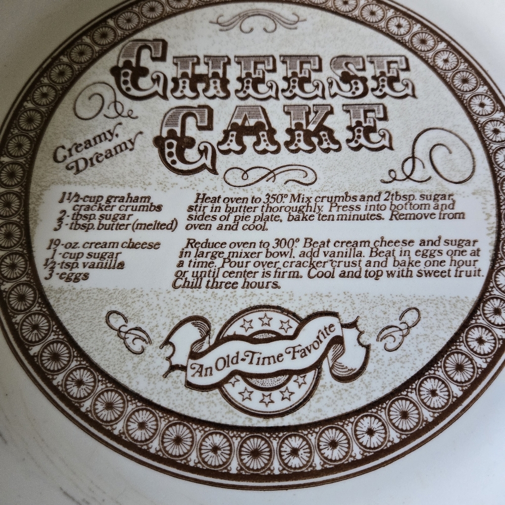 Royal China Jeannette Creamy Dreamy Cheesecake Recipe Brown Pie Plate Dish 10" - Picture 3 of 7